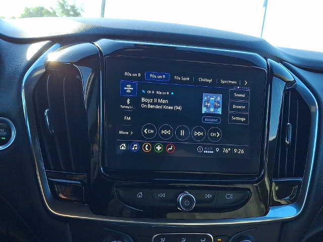 Used 2023 Chevrolet Traverse LT FWD image 16