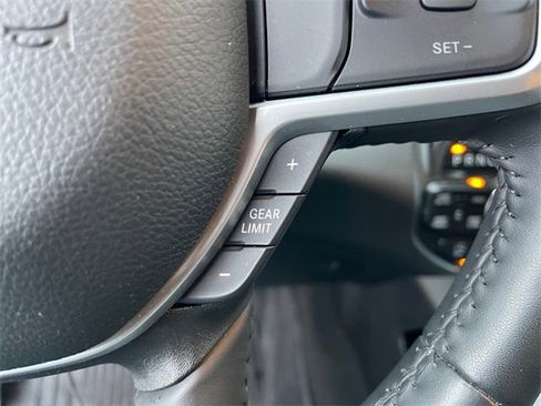 Used 2024 RAM 1500 Big Horn image 31