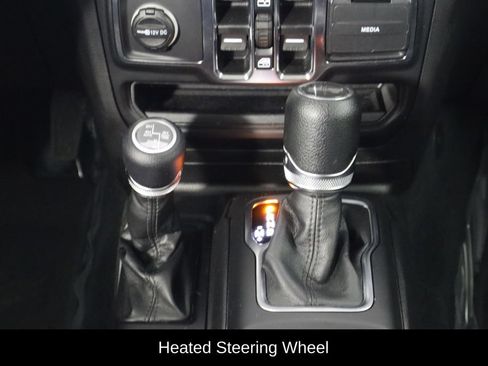 Used 2023 Jeep Wrangler Unlimited w/ Cold Weather Group AWD/4WD image 25