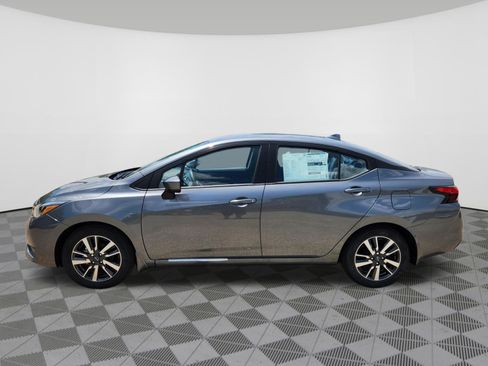 Used 2025 Nissan Versa SV w/ Trunk Package FWD image 5