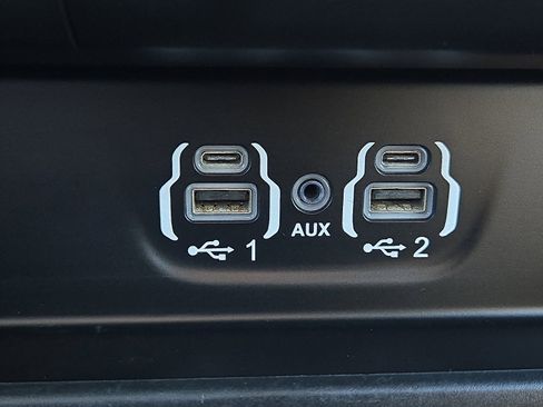 Used 2023 RAM 3500 Laramie image 19