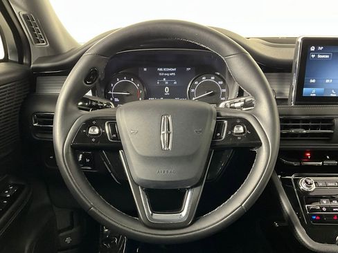Used 2022 Lincoln Corsair FWD image 12
