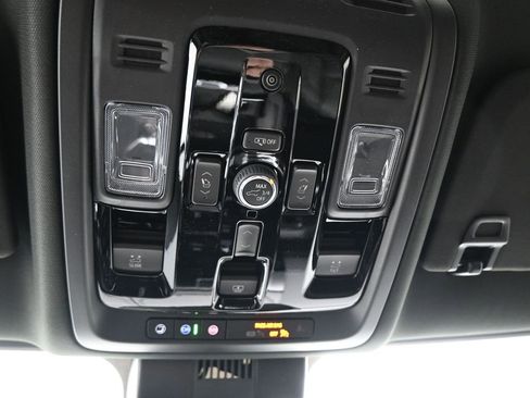 New 2026 GMC Yukon XL Denali image 19