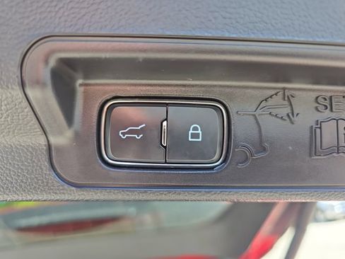 Certified 2023 Ford Explorer XLT w/ Equipment Group 202A AWD/4WD image 9