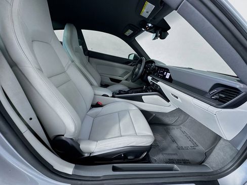 Used 2021 Porsche 911 Carrera image 28
