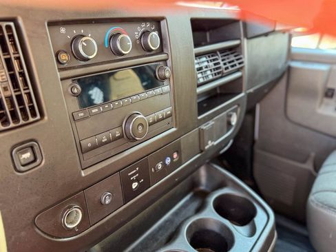 Used 2024 GMC Savana 2500 w/ Driver Convenience Package image 6