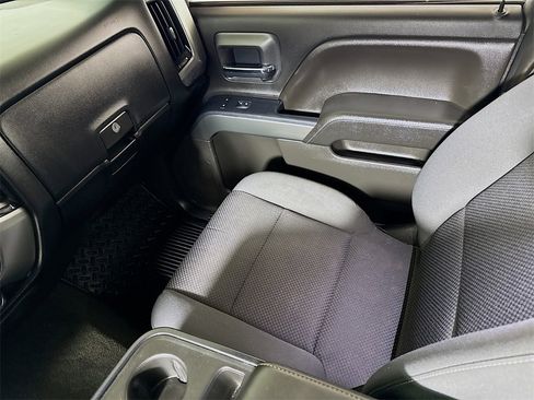 Used 2018 Chevrolet Silverado 1500 LT w/ Texas Edition image 19
