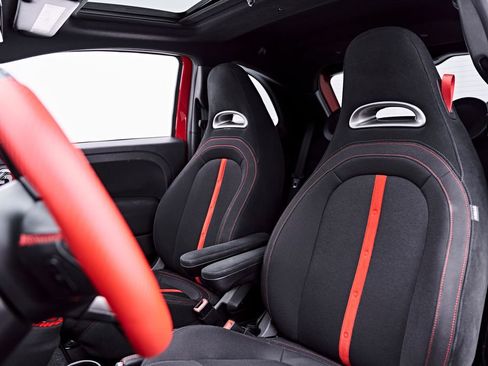 Used 2017 FIAT 500 Abarth w/ Popular Equipment Package FWD image 52