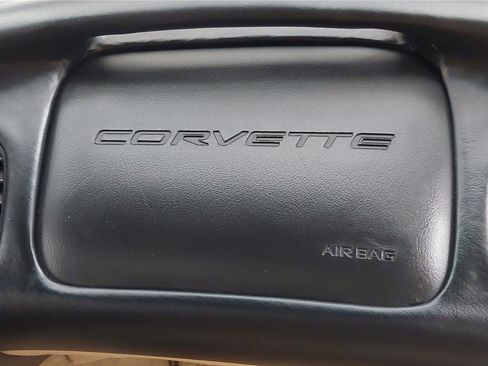 Used 2003 Chevrolet Corvette Base w/ Preferred Equipment Group1 image 31