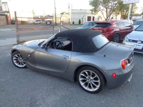 Used 2003 BMW Z4 2.5i image 22