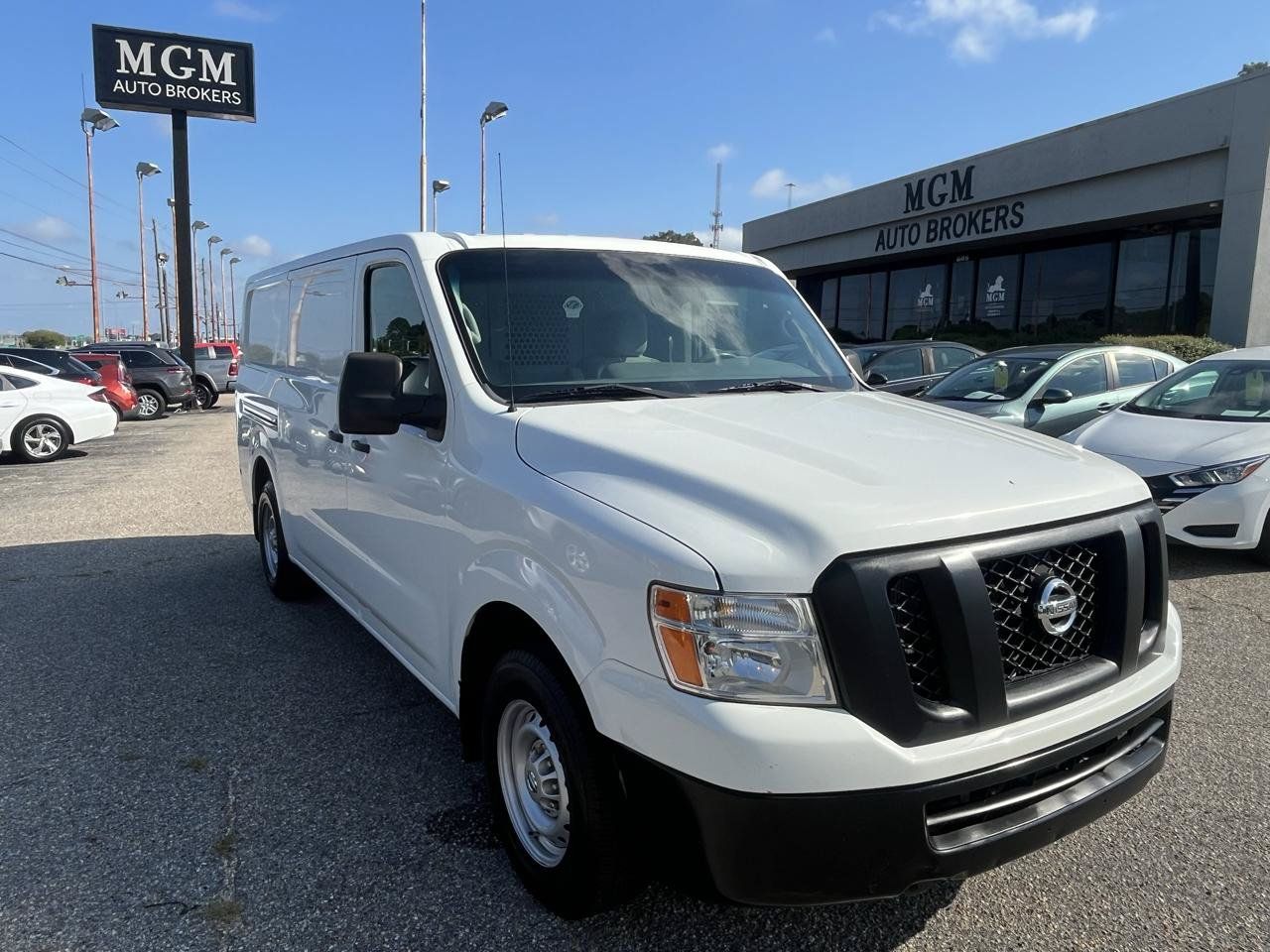 Used 2018 Nissan NV 2500 S RWD image 3
