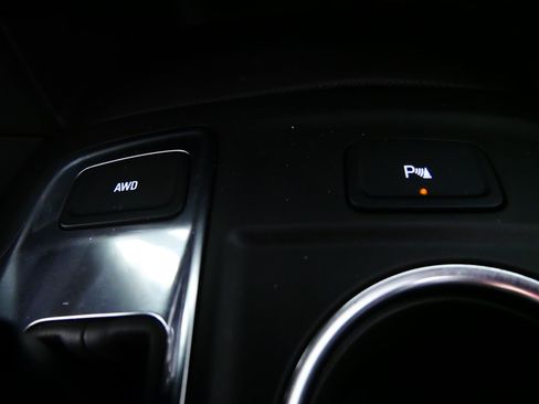 Used 2024 Chevrolet Equinox LT AWD/4WD image 29