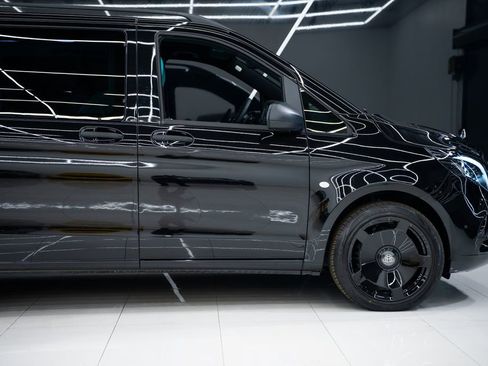 Used 2023 Mercedes-Benz Metris Passenger image 11