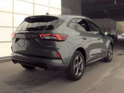 Used 2024 Ford Escape ST-Line w/ Tech Pack #1 AWD/4WD image 5