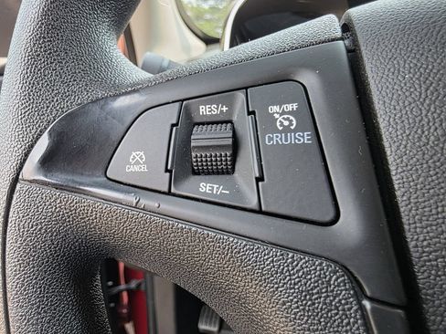 Used 2012 GMC Terrain SLE AWD/4WD image 30