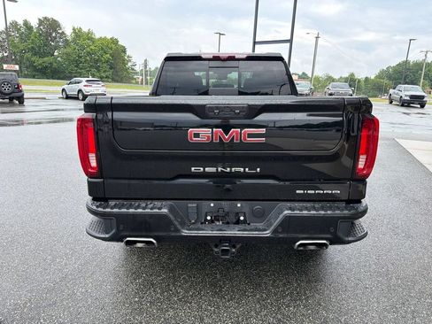 Used 2023 GMC Sierra 1500 Denali w/ Technology Package AWD/4WD image 7