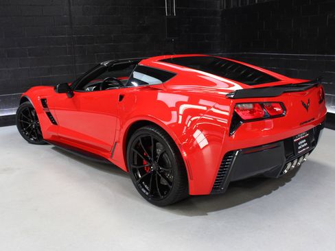 Used 2019 Chevrolet Corvette Grand Sport image 10