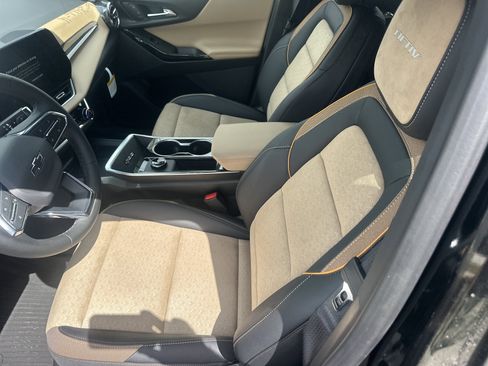 New 2026 Chevrolet Equinox ACTIV FWD image 16