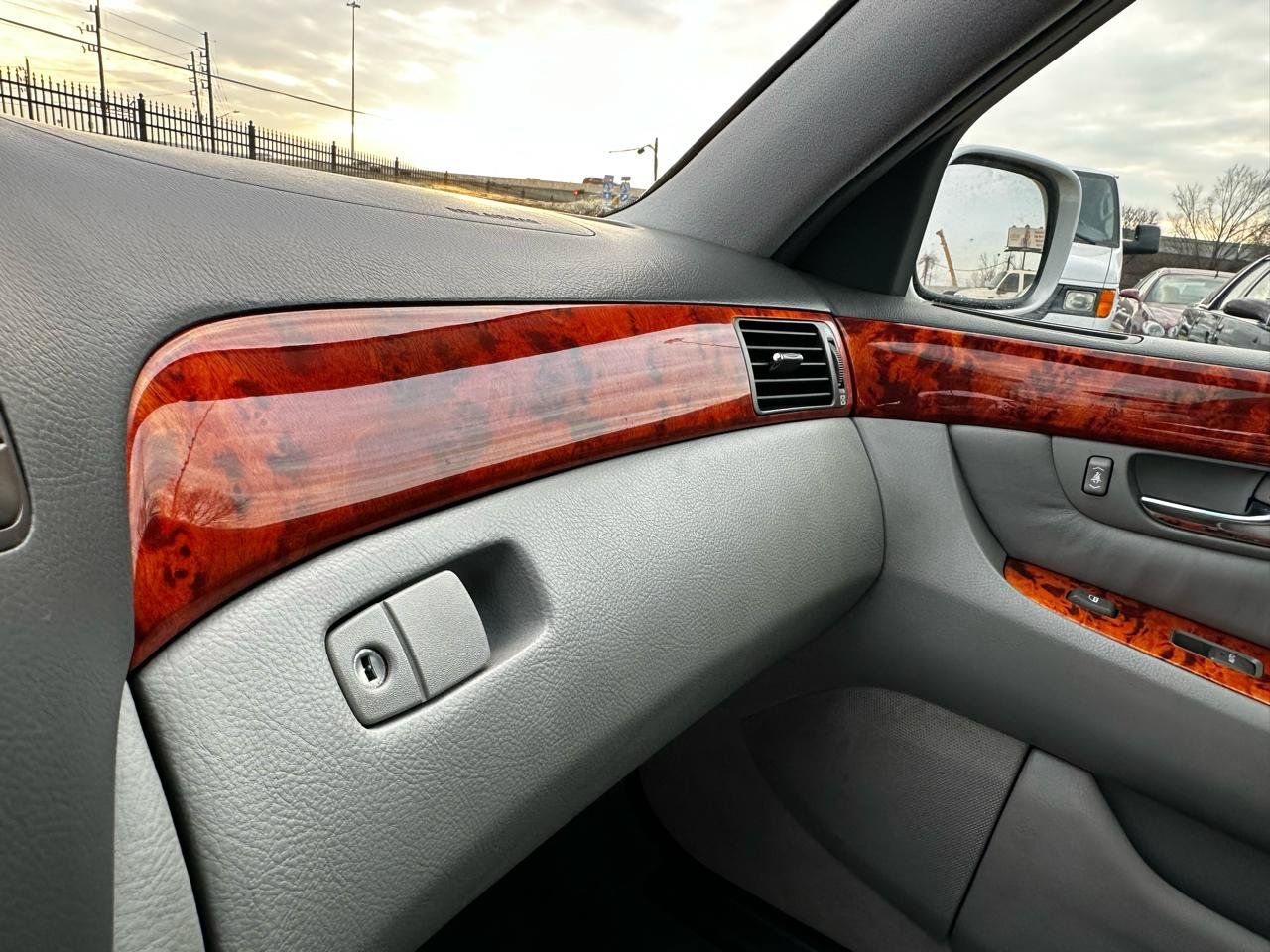 Used 2004 Lexus LS 430 RWD image 66