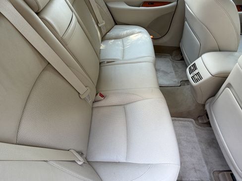 Used 2011 Lexus ES 350 FWD image 40