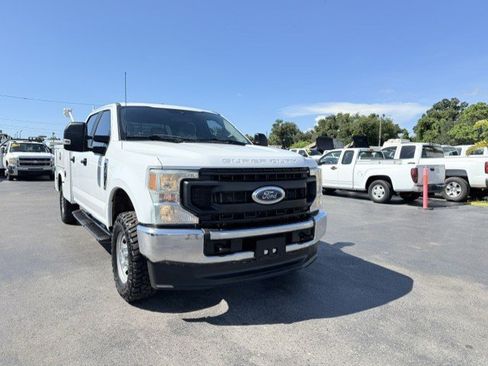 Used 2022 Ford F250 XL w/ Power Equipment Group AWD/4WD image 4