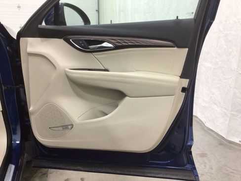 Used 2023 Buick Envision Avenir image 34