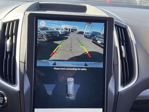 Used 2024 Ford Edge SEL image 25