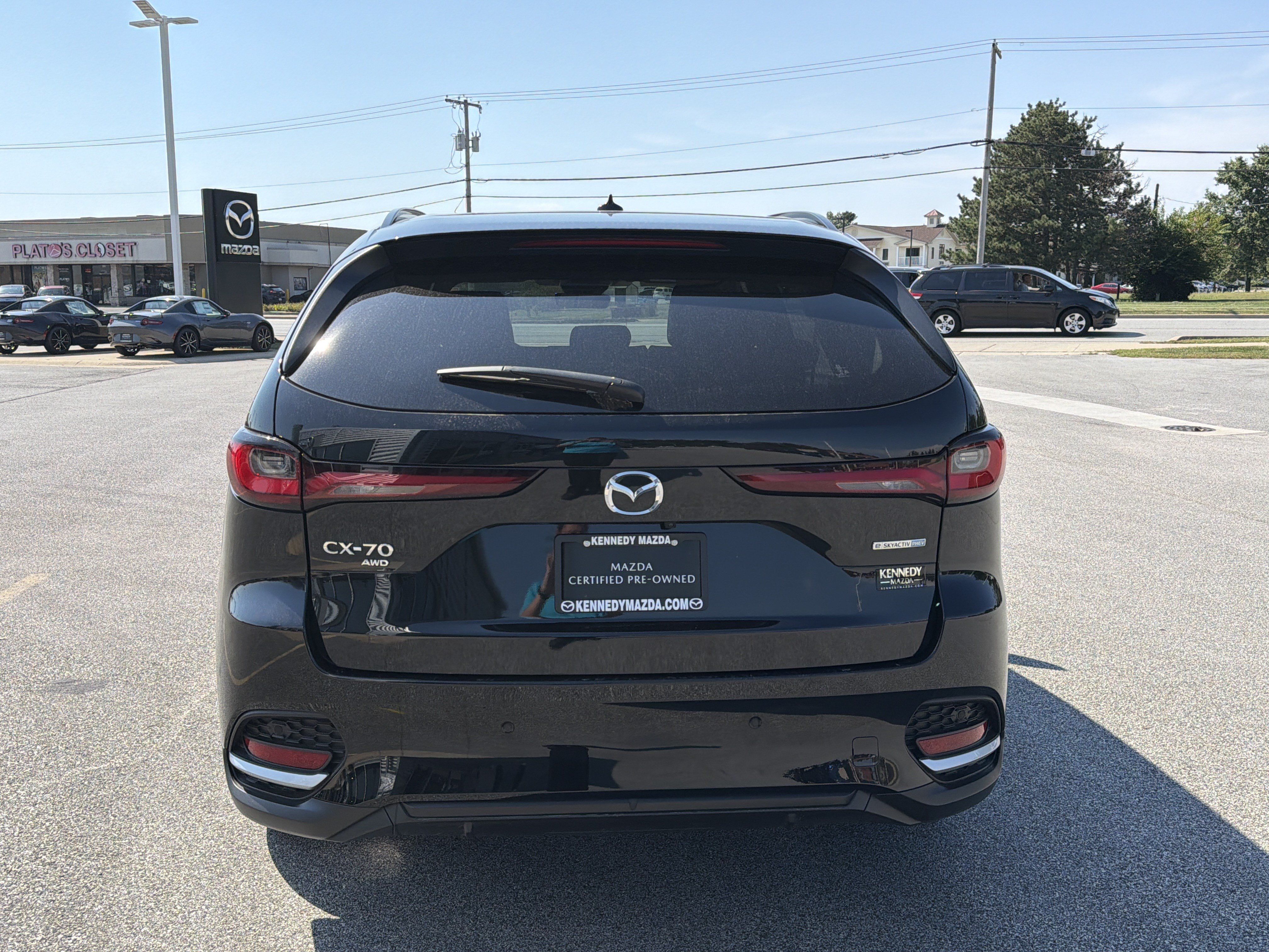 Certified 2025 MAZDA CX-70 Plug-In Hybrid w/ Premium Plus AWD/4WD image 4