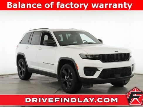 Used 2023 Jeep Grand Cherokee Altitude image 1