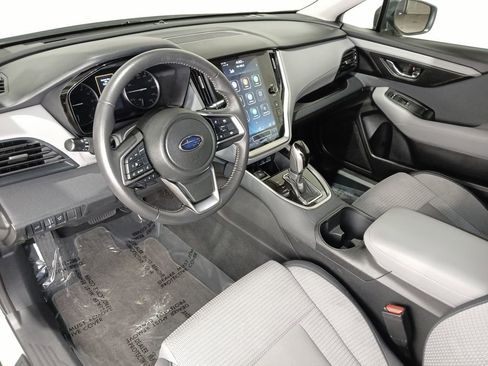 Used 2024 Subaru Outback Premium AWD/4WD image 15