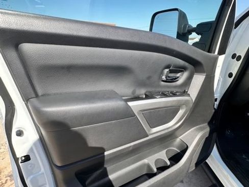 Certified 2024 Nissan Titan SV w/ SV Convenience Package RWD image 18
