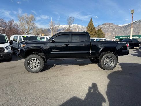 Used 2021 Toyota Tacoma TRD Sport w/ Technology Package image 80