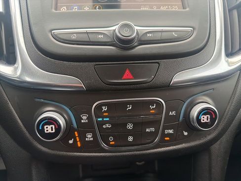 Used 2019 Chevrolet Equinox LT AWD/4WD image 15