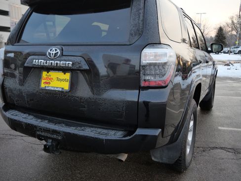 Certified 2024 Toyota 4Runner SR5 image 18