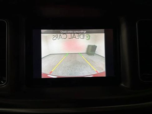 Used 2020 Dodge Charger SXT RWD image 14