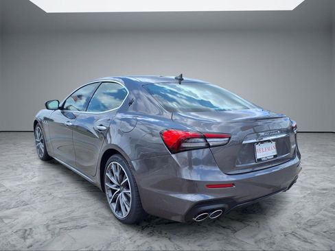 Used 2023 Maserati Ghibli Modena RWD image 5