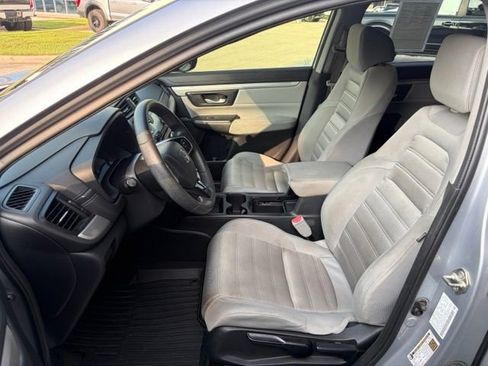 Used 2019 Honda CR-V LX image 11