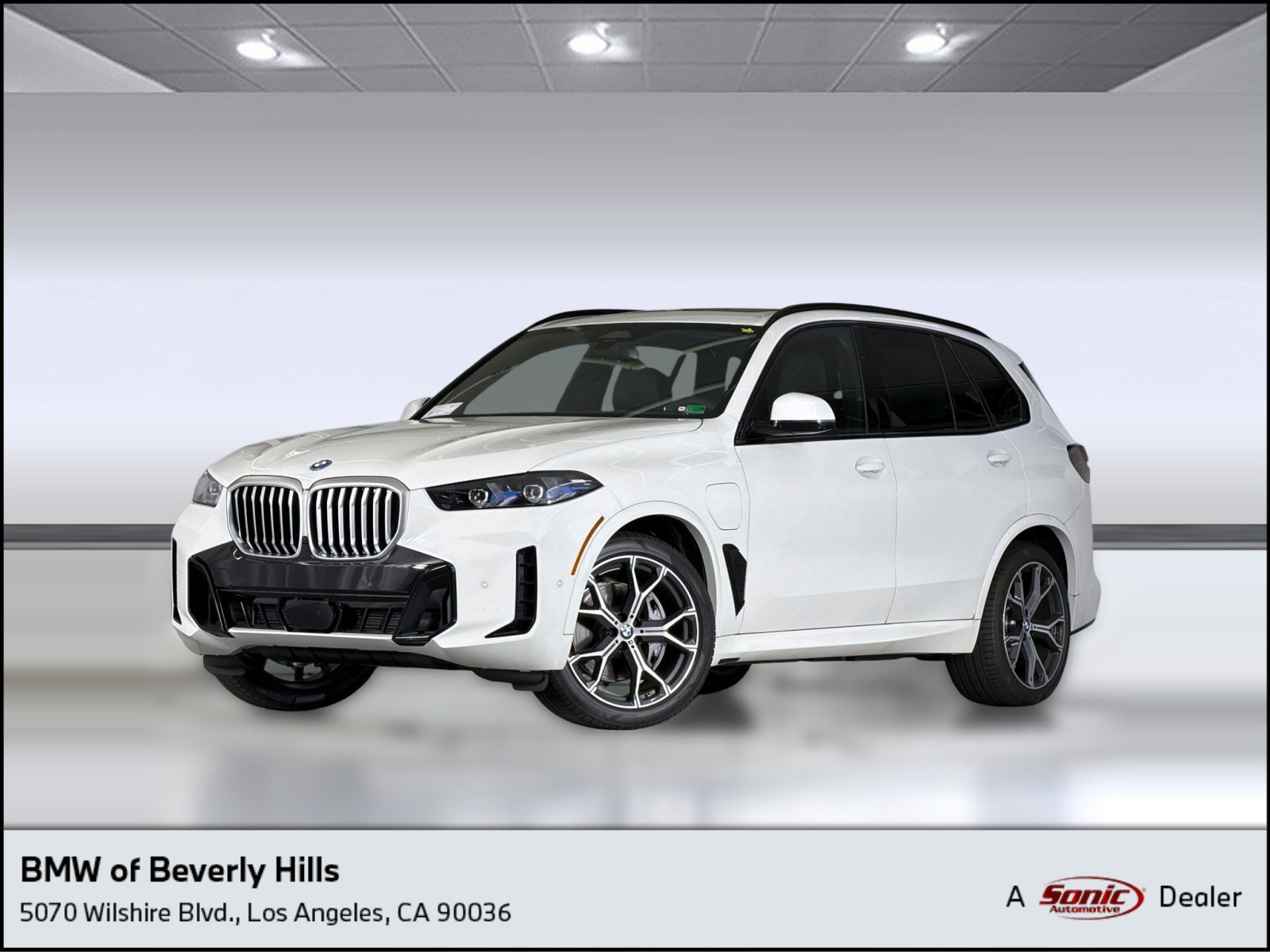 Used 2026 BMW X5 xDrive50e w/ M Sport Package AWD/4WD image 1