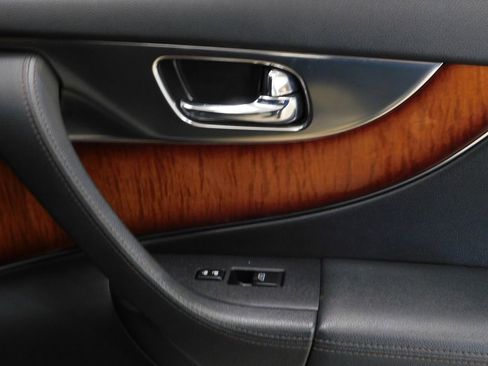 Used 2010 INFINITI FX35 AWD w/ Technology Pkg image 91