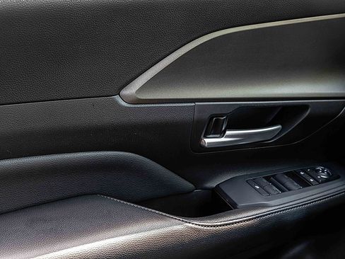 Used 2024 Toyota Grand Highlander AWD image 14