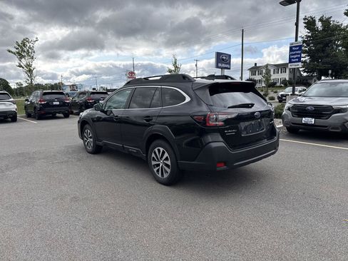 Used 2024 Subaru Outback Premium AWD/4WD image 5