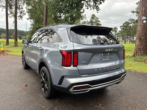 Used 2022 Kia Sorento SX AWD/4WD image 5