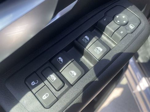 New 2025 RAM 1500 Lone Star AWD/4WD image 12