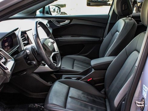 Used 2024 Audi Q4 e-tron Premium Plus w/ Premium Plus image 33