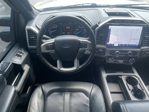 Used 2022 Ford F250 Platinum w/ FX4 Off-Road Package AWD/4WD image 4