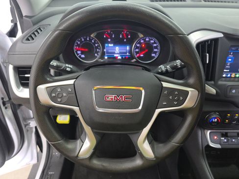 Used 2022 GMC Terrain SLE w/ Driver Convenience Package FWD image 11