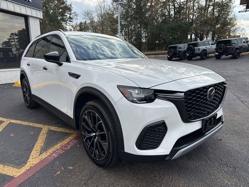 Used 2025 MAZDA CX-70 Plug-In Hybrid w/ Premium Pkg image 4