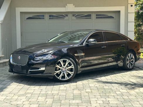 Used 2017 Jaguar XJ L Portfolio RWD image 1