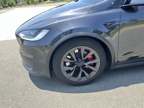 Used 2025 Tesla Model X Plaid AWD/4WD image 15