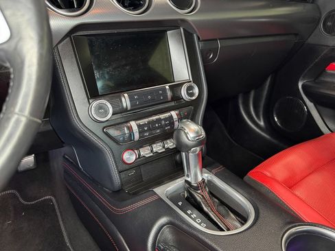 Used 2022 Ford Mustang GT Premium w/ Equipment Group 401A RWD image 20